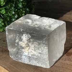 Cristal de Cuarzo Calcita Spar de Islandia Natural, Piedra en Bruto Tallada de Lujo, Cubo Arcoíris para Manualidades Decorativas - Product Image 2