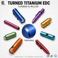 Usine OEM ODM, fabrication sur mesure, équipement de survie en titane usiné CNC, multi-outil EDC / porte-clés d'autodéfense / perles EDC / outil EDC
