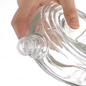 Bottiglie di liquore vuote personalizzate a forma di arco da 500 ml, in vetro cristallino, a forma speciale, serigrafate, all'ingrosso per imballaggio industriale - Product Image 2