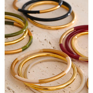 JINYOU 2297 กำไลข้อมือสแตนเลสสตีลทันสมัย ดีไซน์เก๋ไก๋ ชุบทองเรซิ่น ชุดกำไลข้อมือแบบผสมผสาน รุ่นใหม่ล่าสุด - Product Image 4