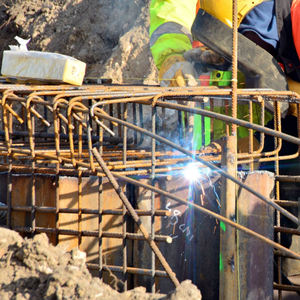 B500 BWR yüksek verim deforme çelik çubuklar inşaat çeşitli hizmetler için bükme kesme kaynak ANSI standardı dahil - Product Image 6