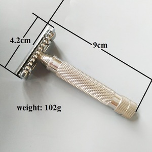 <span class=keywords><strong>Rasoir</strong></span> pour homme Dishi avec tête <span class=keywords><strong>de</strong></span> <span class=keywords><strong>rasoir</strong></span> en alliage <span class=keywords><strong>de</strong></span> zinc, une plaque <span class=keywords><strong>de</strong></span> rasage solide et une lame <span class=keywords><strong>de</strong></span> rasage latérale - Product Image 2