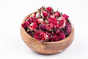กลีบกุหลาบแห้งสีแดงธรรมชาติ วัตถุดิบชาสมุนไพร สำหรับชงดื่มและตกแต่ง - Product Image 5