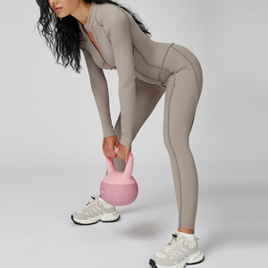 Mono deportivo de alta intensidad para mujer, de manga larga, para yoga, con media cremallera, cuello alto y cintura elástica frontal. - Product Image 6