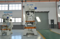 Presse à poinçonner pneumatique automatique pour tôles et profilés en aluminium, machine de découpe