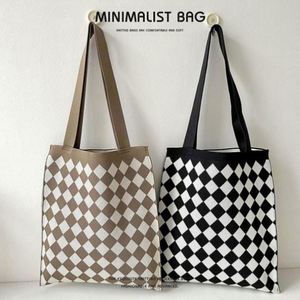 Sac à main en tricot Panda Cartoon, sac fourre-tout au crochet, sac de shopping en tricot - Product Image 5