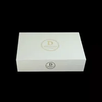 Coffret de parfum en bois MDF de luxe, emballage de flacon de parfum doublé de cuir de qualité supérieure, emballage cadeau personnalisé pour parfum