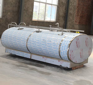 Réservoir <span class=keywords><strong>de</strong></span> transport <span class=keywords><strong>de</strong></span> lait frais en acier inoxydable <span class=keywords><strong>de</strong></span> qualité alimentaire 304 pour ferme laitière, station <span class=keywords><strong>de</strong></span> collecte <span class=keywords><strong>de</strong></span> lait - Product Image 3