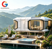 Capsule spatiale étanche pour parc aquatique, avec espace lounge intégré et vestiaire de douche indépendant