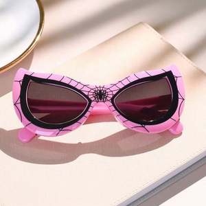 Nuevas Gafas de Sol Infantiles de Spiderman, Diseño Moderno y Lindo, Gafas de Sol de Ojo de Gato para Niños y Niñas, Protección UV400, Gafas de Sol Extra Grandes para Niños 2021 - Product Image 3
