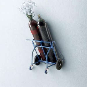 Chariot à double bouteille de gaz robuste pour le transport de bouteilles d'oxygène et d'acétylène pour la soudure et l'utilisation industrielle - Product Image 3