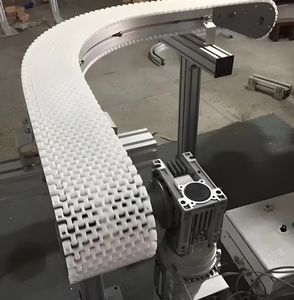 चौड़ाई 60 मिमी एस प्रकार प्लास्टिक लचीला चेन कन्वेयर पेय औद्योगिक के लिए - Product Image 5