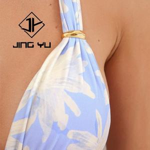 Vente chaude en gros de bikinis pour femmes, imprimé plage, col halter, accessoires de maillot de bain, micro bikini en polyester personnalisé - Product Image 5