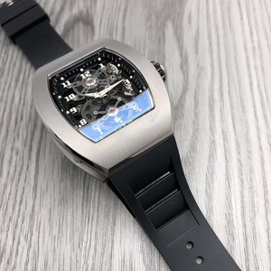 Montre de luxe sportive en fibre de carbone haut de gamme avec boîtier creux, verre saphir et mouvement mécanique à tourbillon, couleur grise - Product Image 2