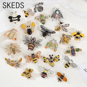 Broches et épingles en émail délicat en forme d'abeille, style multi-styles, pour femmes et hommes, série d'insectes, badges classiques pour vêtements et manteaux - Product Image 1