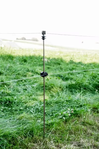 Poteau de clôture électrique pour bétail d'élevage Outuo, en acier à ressort avec isolateur supérieur, utilisation en extérieur, écologique, hauteur de 110 cm - Product Image 5