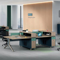 Poste de travail modulaire pour 4 personnes avec cloisons, mobilier de bureau pour projet de bureau