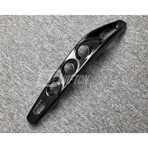 Kit d'intérieur en fibre de carbone sèche, pont central avec finition brillante et mate en tissage 3K/6K/12K pour Ferrari 812 Superfast GTS 2017-2023 - Product Image 5
