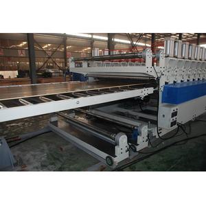 Machine d'occasion certifiée CE <span class=keywords><strong>pour</strong></span> la fabrication de revêtements de sol en PVC LVT, extrudeuse bivis à haute productivité <span class=keywords><strong>pour</strong></span> tapis et moquettes en rouleaux, dispositif efficace - Product Image 5