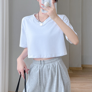 Camiseta Corta de Verano para Mujer, 95% Algodón, 5% Elastano, Cuello en V, Estampado Blanco, Estilo Urbano, Tejido de Punto - Product Image 4