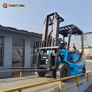 Montacargas Eléctrico de Litio de 3 Toneladas y 4 Ruedas con Tracción en las Cuatro Ruedas para Transporte de Carga Pesada en Puertos Industriales - Product Image 6