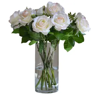 Minimalista INS Única Mão Hidratante Rosa Realista Simulação Flor Artificial Casamento Home Front Stage Foto Floral