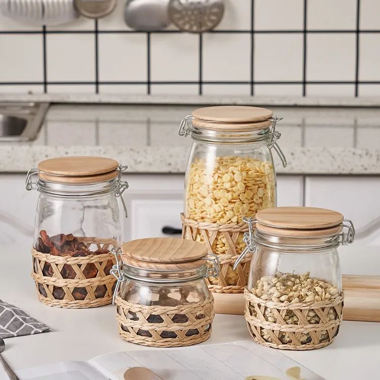 Art Design Customized Hand Made Wicker Cover Glass Food Spice Storage Jar Coffee Pasta Containers Jar With Clip Bamboo Lid