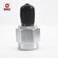 Adaptateur BNC Mâle vers Femelle 50 ohms IP53 pour Applications RF, Boîtier en Laiton Nickelé, Plage de Fréquences DC-6GHz, 5000M-Ohm, Conforme ROHS