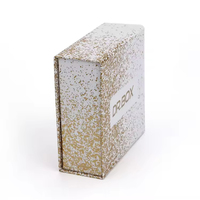 Boîtes cadeaux de luxe rectangulaires magnétiques blanches personnalisées avec impression couleur intégrale pour portefeuilles de mode