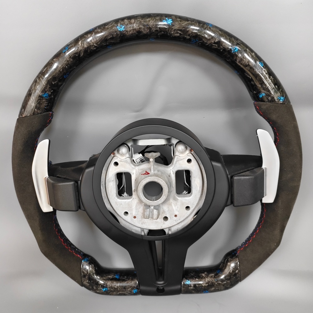 Fashion Custom Forged Carbone Volant Steering Wheel (BMW Fitment), photo 6