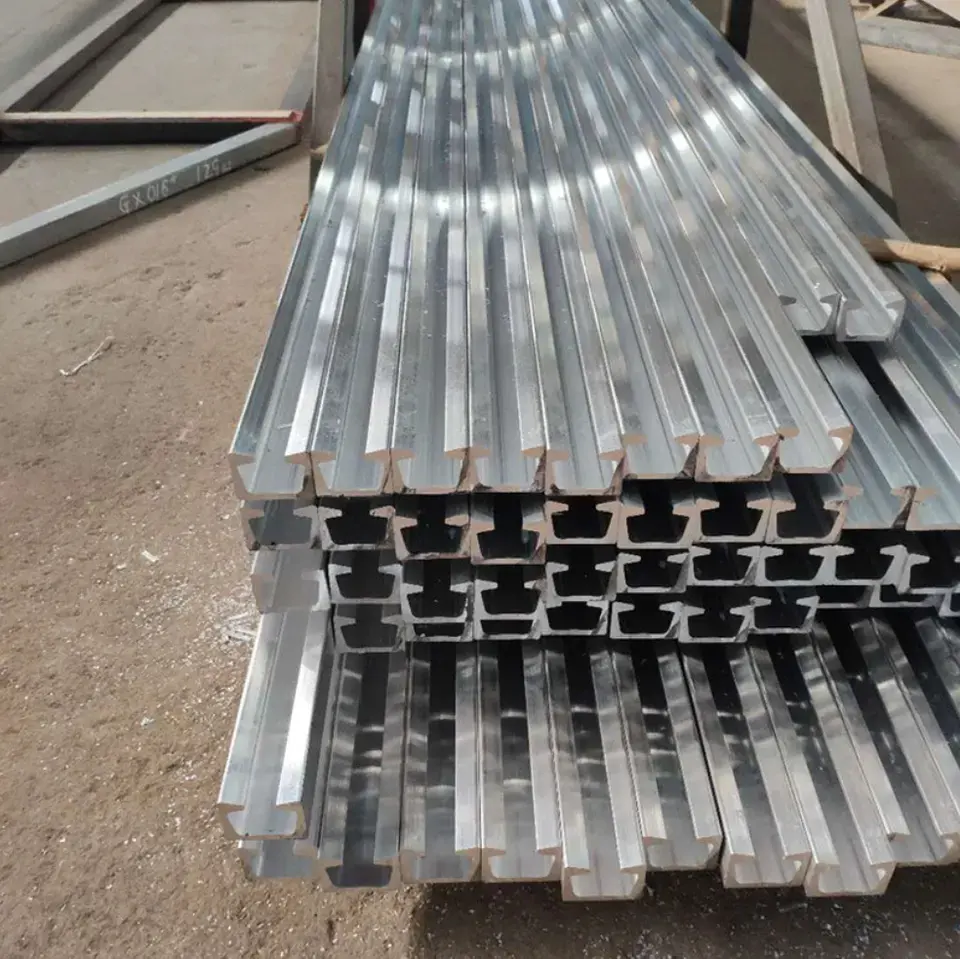 Rel aluminium Saluran U langsung dari pabrik, saluran aluminium bentuk-u 6063, bahan Aloi aluminium untuk harga rel saluran per kg