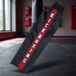 Pantalon de kickboxing taille haute noir à rayures rouges en polyester unisexe – Tenue d'arts martiaux durable pour l'entraînement - Product Image 3