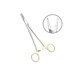 Portaagujas Quirúrgico Manual de Acero Inoxidable con Mecanismo de Trinquete para Uso Veterinario - Product Image 1