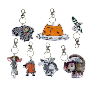 factory sale promotion gift custom clear plastic acrylic football keychain