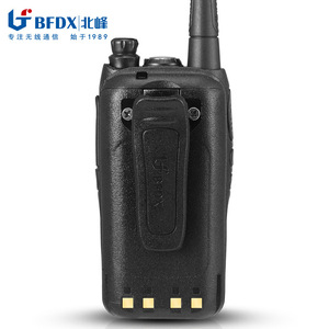 Talkie-walkie BFDX BF-860S 7W haute puissance longue portée pour la communication sur les chantiers extérieurs - Product Image 4