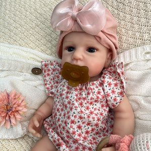 Muñecas Bebé <span class=keywords><strong>Reborn</strong></span> de Silicona de 19 Pulgadas, Niña Pequeña, con <span class=keywords><strong>Ojos</strong></span> Brillantes, Boca Abierta, Estilo de Juguete Suave para Guarderías, con Cabello a la Moda - Product Image 4