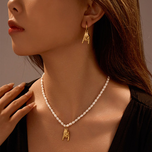 Stainless Steel Gold Plated Pearl Necklace Earring Set Unisex Exaggerated Niche Versatile Retro Elegant Party Accessories - Product Image 1