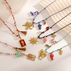 Collar Bohemio Hecho a Mano con Dijes Esmaltados para Mujer, Ideal para Venta al por Menor <span class=keywords><strong>y</strong></span> Boutiques, Joyería con Dijes de Playa - Product Image 4