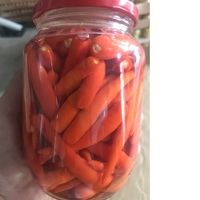 Eingelegte Rote Chili-Paprika in Trommelverpackung Saure Salz-Gemüsekonserven Topseller Tomate Gurke Ananas