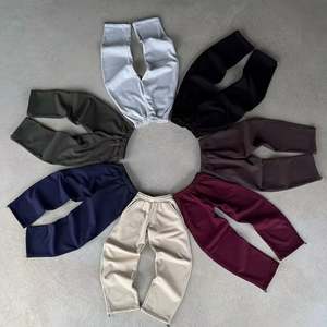 Conjunto Deportivo Personalizado de 2 Piezas para Hombre, Sudadera con Mangas Raglán Extra Grandes y Pantalones Deportivos Anchos con Logotipo Bordado en Relieve - Product Image 3