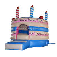 Château gonflable en forme de château, maison à rebond de gâteau d'anniversaire gonflable populaire, nouveau design