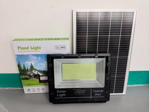 Reflector LED <span class=keywords><strong>Solar</strong></span> para Estadios y Campos Deportivos, 60w 120w <span class=keywords><strong>200w</strong></span> 300w 500w 1000w, Iluminación <span class=keywords><strong>Solar</strong></span> para Exteriores - Product Image 2