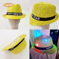 YACHEN Großhandel Frohes Neues Jahr LED-Hüte Silvester-Partyhüte 2026 Neujahrs-Accessoires für Frauen Männer Erwachsene Foto-Requisiten