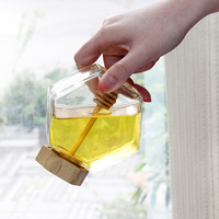 Vente en gros de bouteilles de miel vides de 250g 500g 1000g, pots de miel en verre clair en nid d'abeille avec couvercle en bois, cuillère et louche