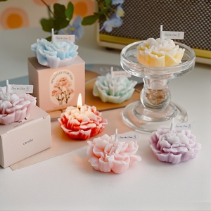 Bougies <span class=keywords><strong>parfum</strong></span>ées à l'oeillet en forme de fleur faites à la main, bougies <span class=keywords><strong>parfum</strong></span>ées en cire de soja personnalisées en vrac pour la <span class=keywords><strong>d</strong></span>écoration intérieure - Product Image 2
