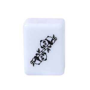 Tuiles de mahjong artisanales avec un motif de panda de dessin animé, un cadeau créatif et unique pour la maison. Fabricant de boîtes cadeaux. - Product Image 5