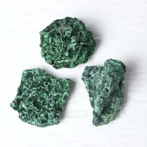 หินมาลาไคต์ธรรมชาติ คริสตัลสีเขียว ตัวอย่างแร่ธาตุ หินบำบัด สำหรับสะสม ตกแต่งบ้าน และทำเครื่องประดับ DIY - Product Image 2
