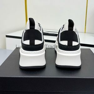 Zapatillas Casuales de Diseñador de Moda 2026 con Logotipo de Alta Costura, Tendencia de Moda, Zapatos para Caminar de Primera Calidad, Varias Series CC - Product Image 2