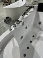 Baignoire spa à remous HG Modern 71 pouces pour 2 personnes, douche intégrée, baignoire de massage autoportante avec main courante de sécurité en acier inoxydable