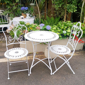 Ensemble <span class=keywords><strong>de</strong></span> table et <span class=keywords><strong>de</strong></span> chaises <span class=keywords><strong>de</strong></span> loisirs en <span class=keywords><strong>fer</strong></span> <span class=keywords><strong>forgé</strong></span> à motif creux rétro américain, pliable, pour cour et villa - Product Image 1